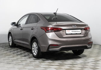 Подержанный автомобиль Hyundai Solaris Sedan 2018 года (7 фото)