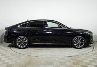 Подержанный автомобиль Chery Arrizo 8 2023 года (4 фото)
