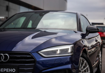 Подержанный автомобиль Audi A5 Coupe 2019 года (2 фото)