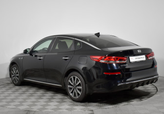 Подержанный автомобиль Kia Optima Sedan 2019 года (7 фото)