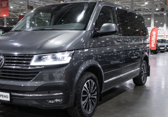 Подержанный автомобиль Volkswagen Multivan 2020 года (5 фото)