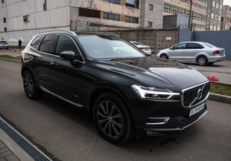 Подержанный автомобиль Volvo XC60 2018 года (3 фото)