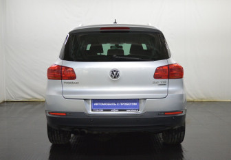 Подержанный автомобиль Volkswagen Tiguan 2013 года (6 фото)