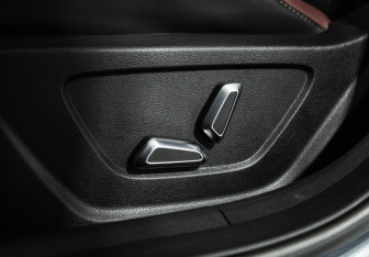 Подержанный автомобиль Geely Coolray 2022 года (16 фото)