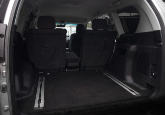 Подержанный автомобиль Toyota Land Cruiser Prado 2020 года (29 фото)