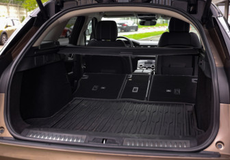 Подержанный автомобиль Land Rover Range Rover Velar 2018 года (32 фото)