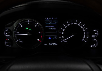 Подержанный автомобиль Toyota Land Cruiser Suv 2016 года (40 фото)