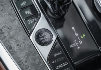 Подержанный автомобиль BMW X7 2019 года (25 фото)