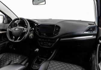 Подержанный автомобиль LADA (ВАЗ) Vesta Wagon 2019 года (9 фото)