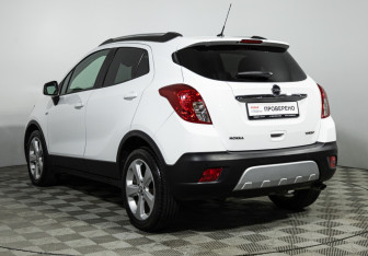 Подержанный автомобиль Opel Mokka 2014 года (7 фото)