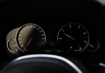 Подержанный автомобиль BMW X3 2019 года (14 фото)