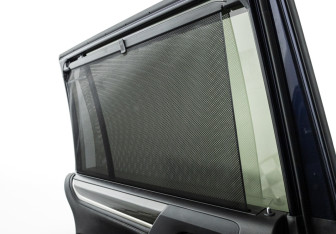 Подержанный автомобиль Lexus LX 2015 года (28 фото)