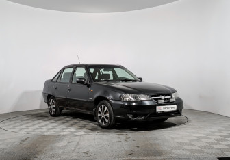 Подержанный автомобиль Daewoo Nexia Sedan 2012 года (3 фото)