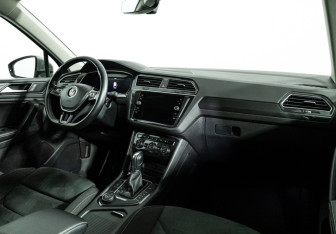 Подержанный автомобиль Volkswagen Tiguan 2018 года (9 фото)
