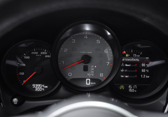 Подержанный автомобиль Porsche Macan 2020 года (18 фото)