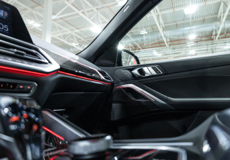 Подержанный автомобиль BMW X6 2021 года (30 фото)