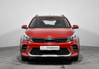Подержанный автомобиль Kia Rio Hatchback 2021 года (2 фото)