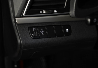 Подержанный автомобиль Hyundai Elantra Sedan 2016 года (20 фото)