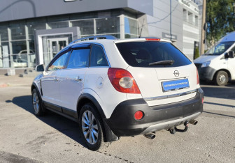 Подержанный автомобиль Opel Antara 2010 года (6 фото)