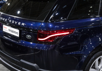 Подержанный автомобиль Land Rover Range Rover Sport 2016 года (8 фото)