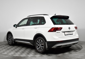 Подержанный автомобиль Volkswagen Tiguan 2020 года (7 фото)