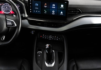 Подержанный автомобиль Haval F7 2022 года (14 фото)