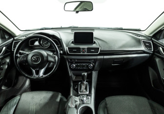 Подержанный автомобиль Mazda 3 Sedan 2014 года (13 фото)