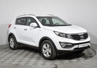 Подержанный автомобиль Kia Sportage 2011 года (3 фото)
