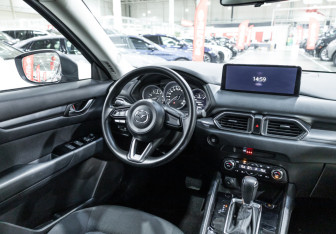 Подержанный автомобиль Mazda CX-5 2025 года (20 фото)