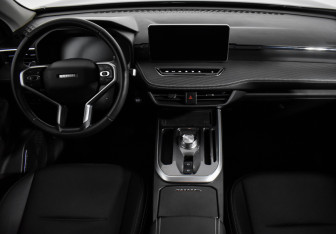 Подержанный автомобиль Haval Jolion 2023 года (13 фото)