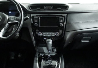 Подержанный автомобиль Nissan Qashqai 2021 года (14 фото)