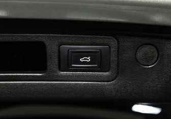 Подержанный автомобиль Ford Mondeo Sedan 2014 года (16 фото)