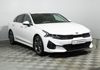 Подержанный автомобиль Kia K5 2020 года (3 фото)