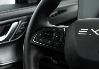 Подержанный автомобиль Exeed LX 2024 года (22 фото)