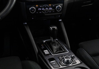 Подержанный автомобиль Mazda CX-5 2015 года (13 фото)