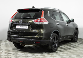 Подержанный автомобиль Nissan X-Trail 2017 года (5 фото)