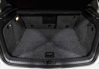 Подержанный автомобиль Volkswagen Tiguan 2013 года (19 фото)