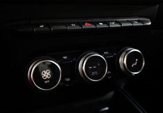 Подержанный автомобиль Renault Arkana 2020 года (18 фото)