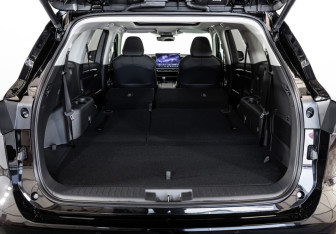 Подержанный автомобиль Toyota Highlander 2025 года (38 фото)