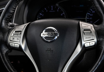 Подержанный автомобиль Nissan Teana 2014 года (13 фото)