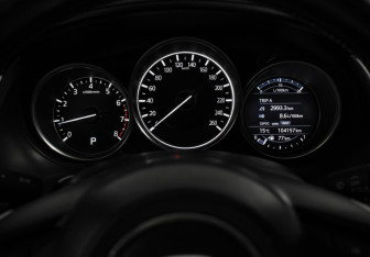 Подержанный автомобиль Mazda 6 Sedan 2016 года (24 фото)