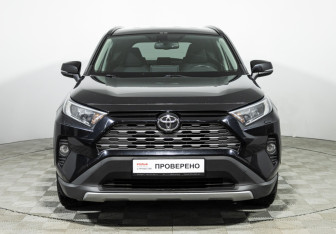 Подержанный автомобиль Toyota RAV4 2021 года (2 фото)