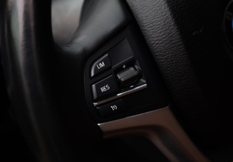 Подержанный автомобиль BMW X5 2018 года (11 фото)