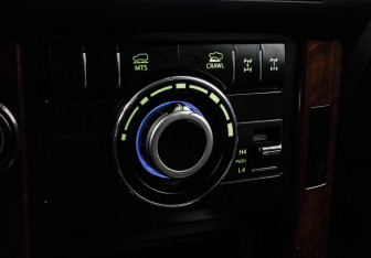 Подержанный автомобиль Toyota Land Cruiser Prado 2016 года (20 фото)