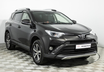 Подержанный автомобиль Toyota RAV4 2016 года (3 фото)