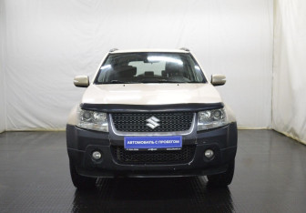Подержанный автомобиль Suzuki Grand Vitara 2008 года (2 фото)
