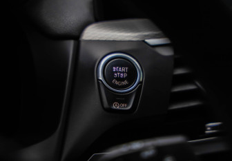 Подержанный автомобиль BMW X3 2018 года (15 фото)