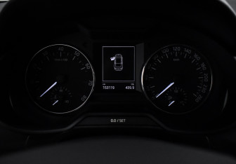 Подержанный автомобиль Skoda Octavia Liftback 2014 года (17 фото)