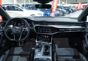 Подержанный автомобиль Audi A6 Wagon 2018 года (14 фото)