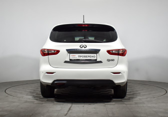 Подержанный автомобиль Infiniti QX60 2014 года (7 фото)